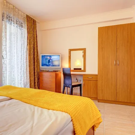Grand Monastery 1bd With Scenic Views Апартамент